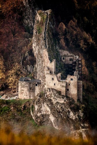 Lednický hrad